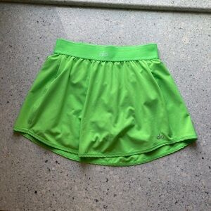 ALO Yoga Bright Green Skort - Size Small